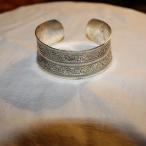 Vintage 1-1/8 Inch Silver Plated Etched Open Back Adjustable Bangle